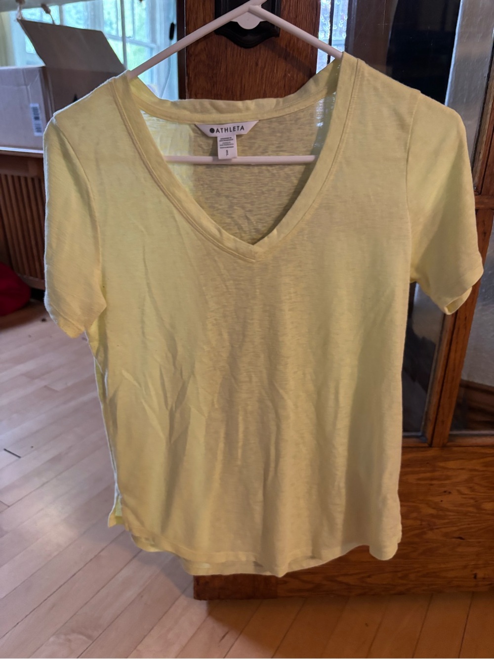Athleta Light Yellow V-Neck Short Sleeve Tee